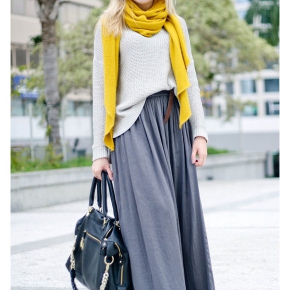 Pleated Maxi Skirt - Picture 2 of 6